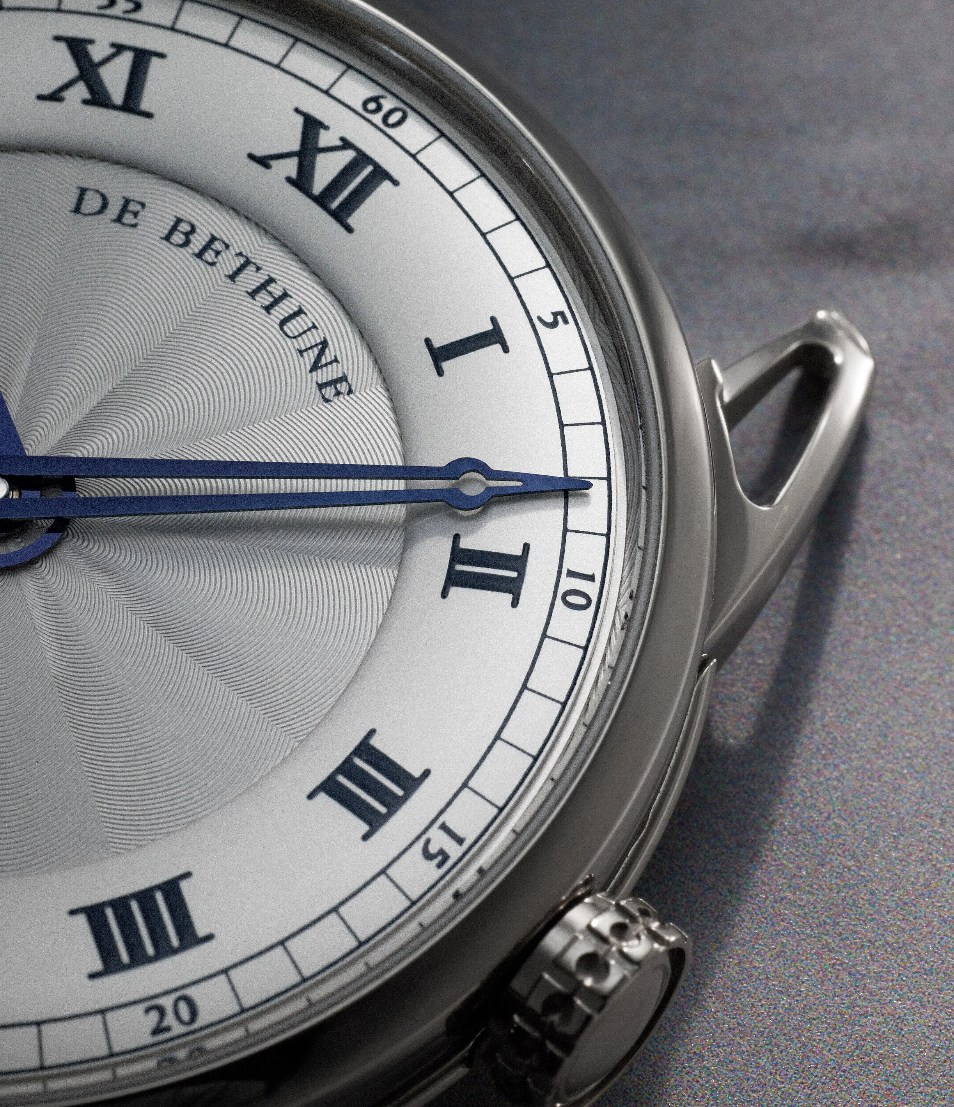 DB25 | 40mm | White Gold